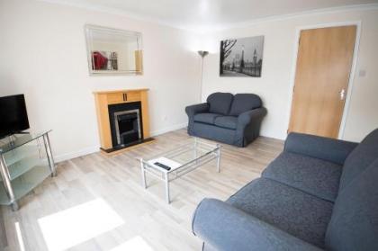 Lochend Serviced Apartments - image 10