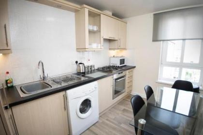 Lochend Serviced Apartments - image 14