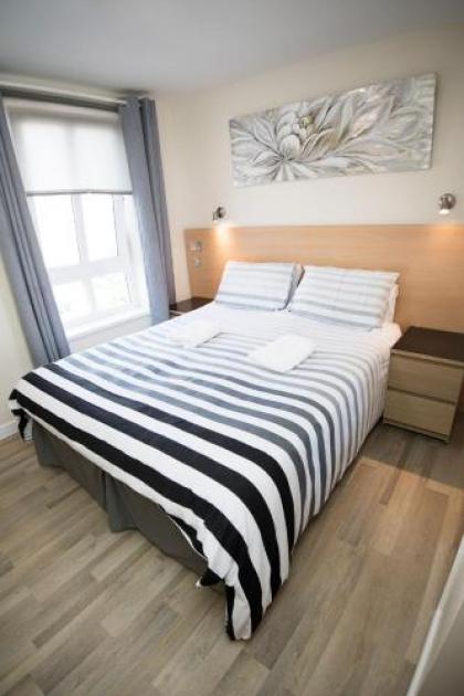 Lochend Serviced Apartments - image 18
