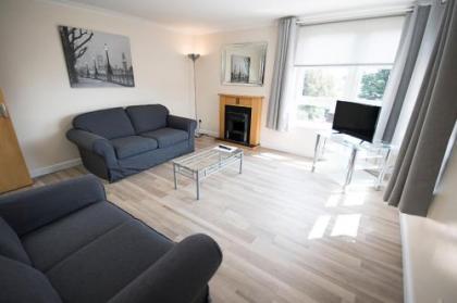 Lochend Serviced Apartments - image 2