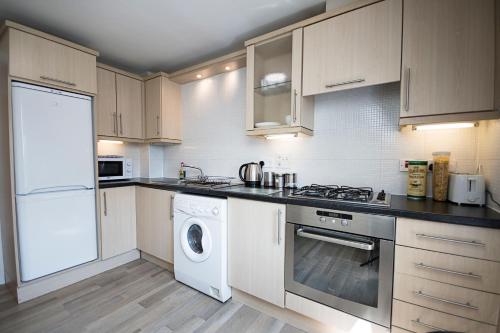 Lochend Serviced Apartments - image 5